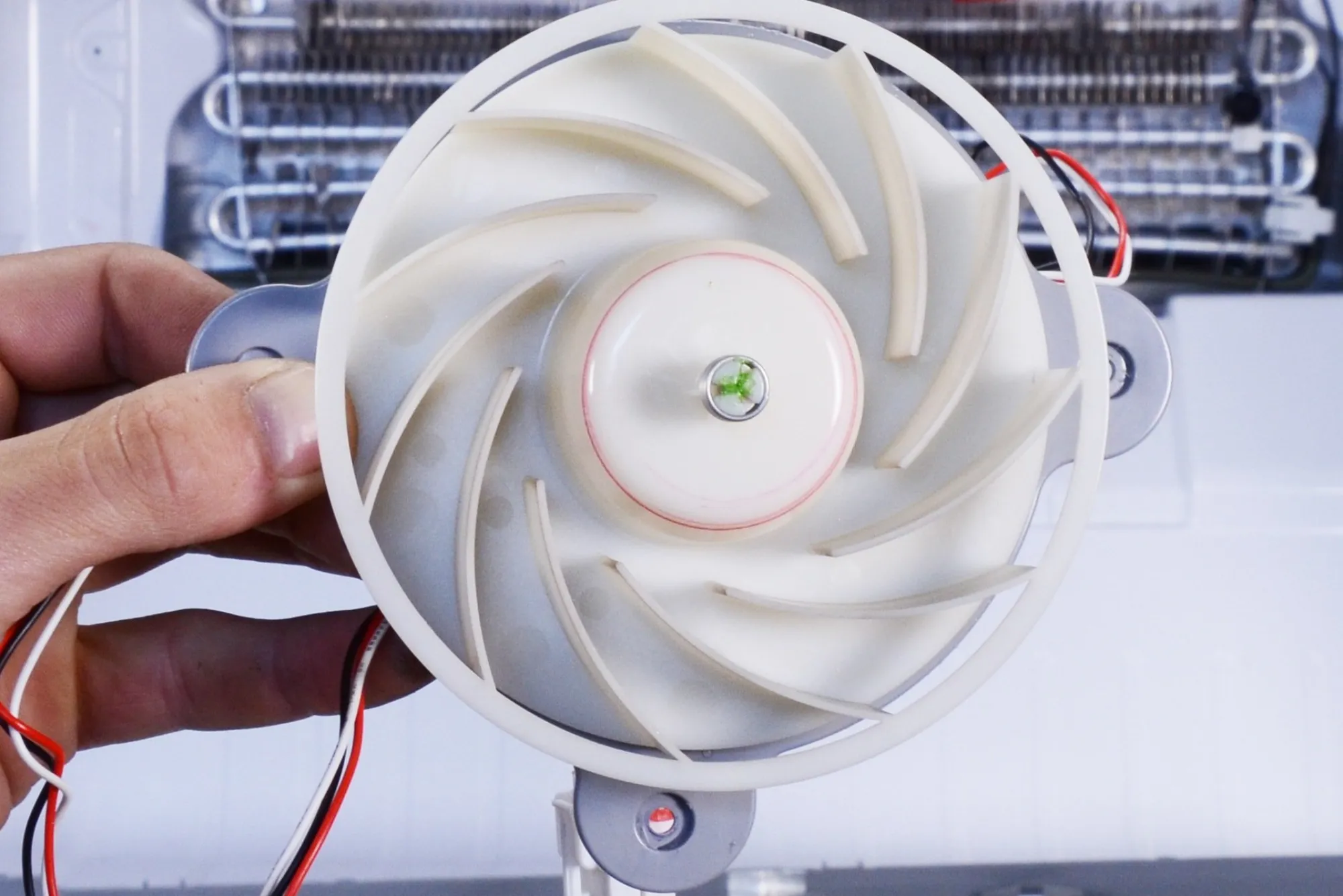 How to Repair Fridge Evaporator Fan Issues