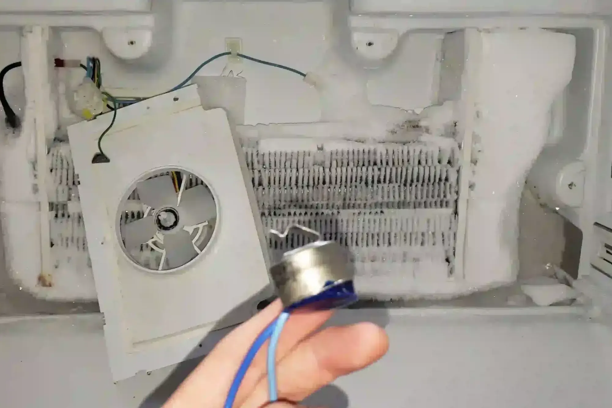 Refrigerator Repair for Faulty Thermostat