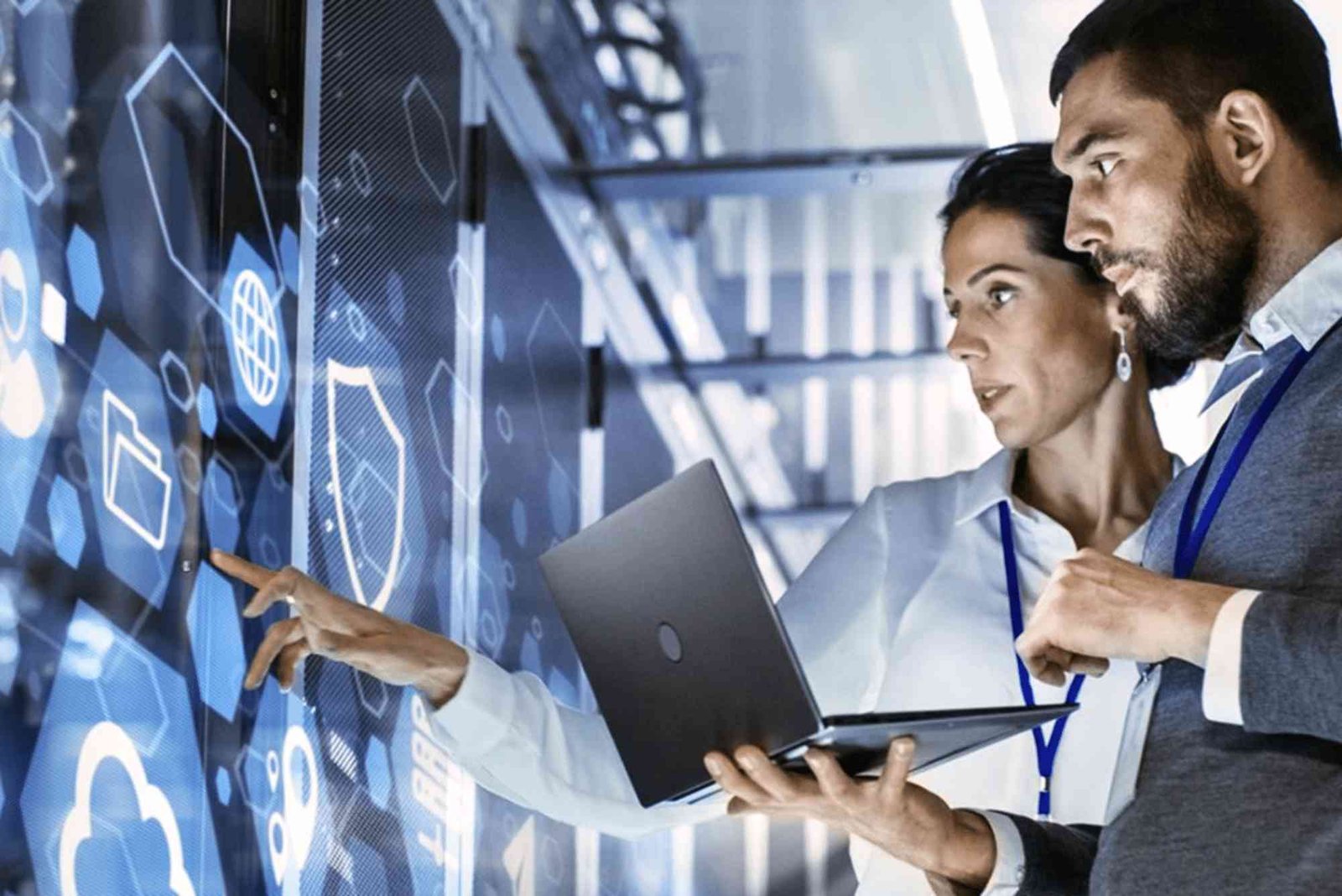 Top Benefits of Cloud-Based Business Applications